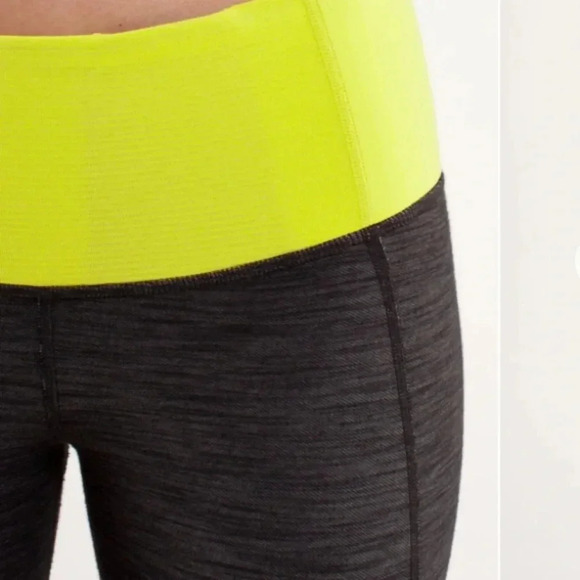 Lululemon gather and crow crops denim - Picture 6 of 13